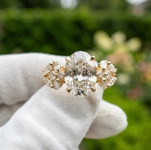 3CT Oval Cut E VVS2/VS1 Lab Grown Diamond Engagement Ring