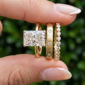 3CT Radiant Cut E VVS2/VS1 Lab Grown Diamond Ring Set