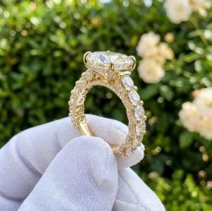 4CT IGI Certified Oval Cut E VVS2/VS1 and 6CTW Lab Growns Diamond Engagement