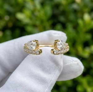 E VVS2/VS1 IGI Certified Oval Cut Lab Grown Diamond Bridal Ring Set