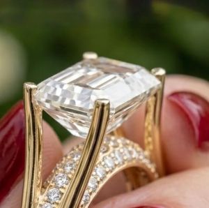 Emerald Cut E VVS2/VS1 Lab Grown Diamond Engagement Ring
