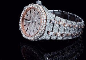 Men Luxury Fully Iced Out VVS Moissanite Watch