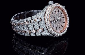 Men Luxury Fully Iced Out VVS Moissanite Watch