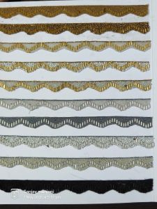 Moti Lattice Triangle Lace