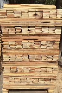 Wooden Patti