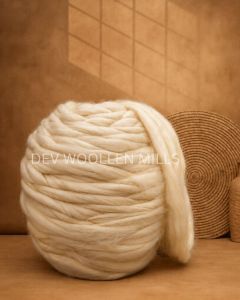 Natural White Combed Lincoln Wool