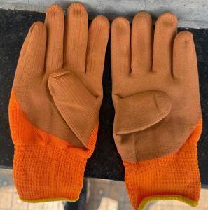 Nitrile Coated Cut Resistant Gloves