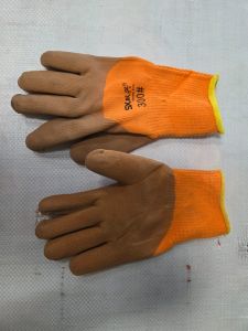 Nitrile Coated Cut Resistant Gloves