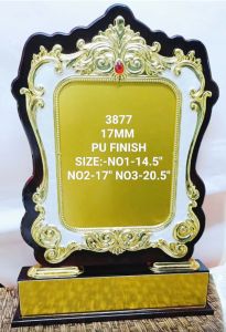 Regal Crowned Wooden Memento