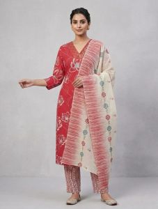 Ladies Coral Bloom Cotton Suit Set