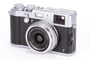 compact digital camera