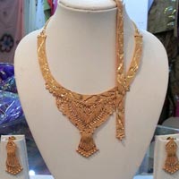 Gold Imitation Necklace Set