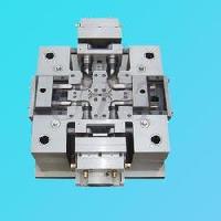 plastic moulding die