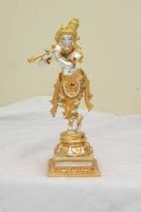 gold plated statues