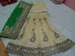 wedding handwork lehanga