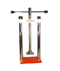 Heavy Duty Bench Flask Press