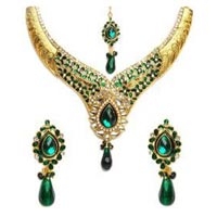 Kundan Necklace Set