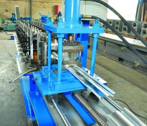 ROLLING SHUTTER MAKING MACHINE