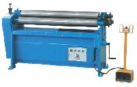 Steel rolling machine