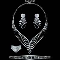 Diamond Necklace Set (SNK 4752)