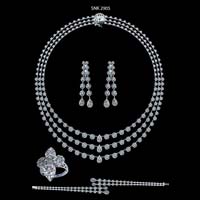Diamond Necklace Set (SNK 2905)