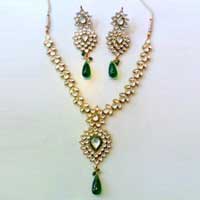 Fashion Pendant Set