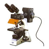 TRINOCULAR FLORESCENCE MICROSCOPES VISION PLUS - 8000 FTM
