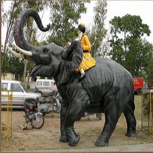 elephant sculpture