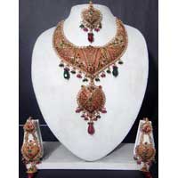 Ganishka Heavy Necklace Set