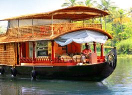 Alleppey Houseboat Package