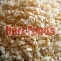 raw sesame seeds