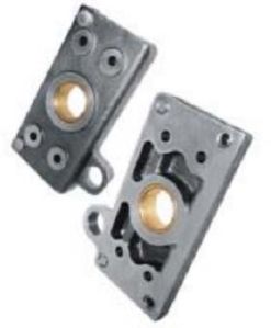 Hydraulic Pump Plate With Bush Small MF-135