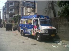 Mobile Van Branding Service 06