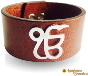 Buy Gold Ik Onkar Leather Bracelet only at Rs. 22000