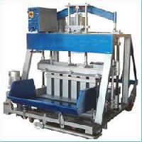 egg laying concrete block machine