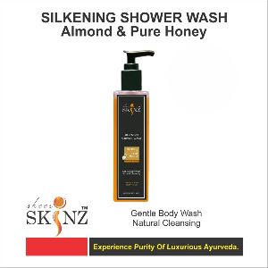 BODY WASH ALMOND