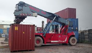 Weighing On Reach Stacker