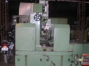 gear grinding machine