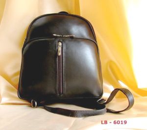 LEATHER BACKPACK