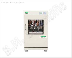 Refrigerated Incubator Shaker