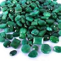 loose emeralds