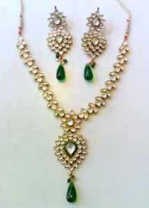 Fashion Pendant Set