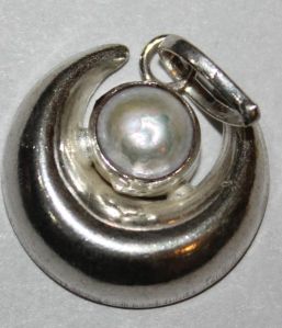 Pearl Moon Pendant