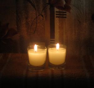 Small container candles