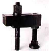 hydraulic clamping device