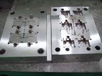plastic injection moulding die