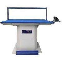 Vacuum Finishing Table