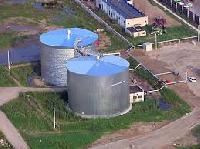 bitumen storage tanks