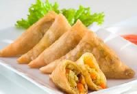 VEGETABLE SAMOSA