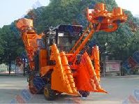 Sugar cane cutting machine